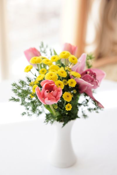 Bỏ túi cách cắm hoa cúc trang trí tết mang sung túc vào nhà
