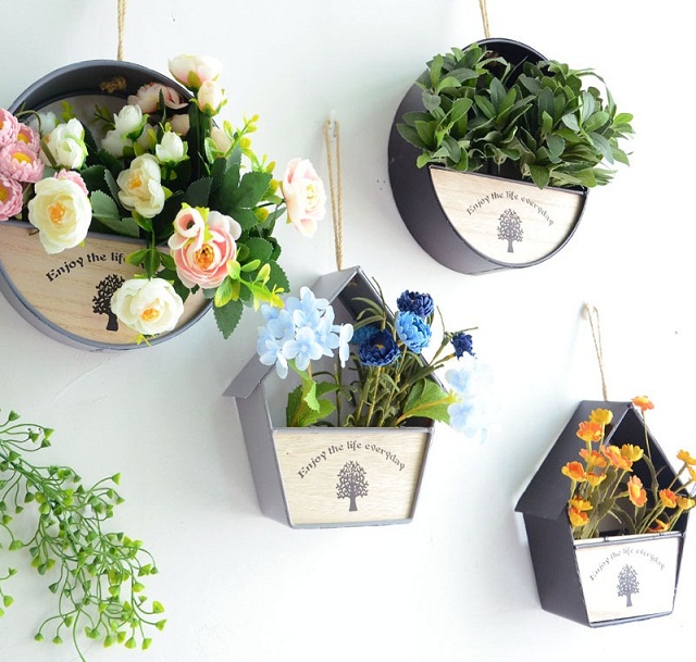 Trang trí nhà bằng Chậu Hoa Treo Tường đẹp bắt mắt